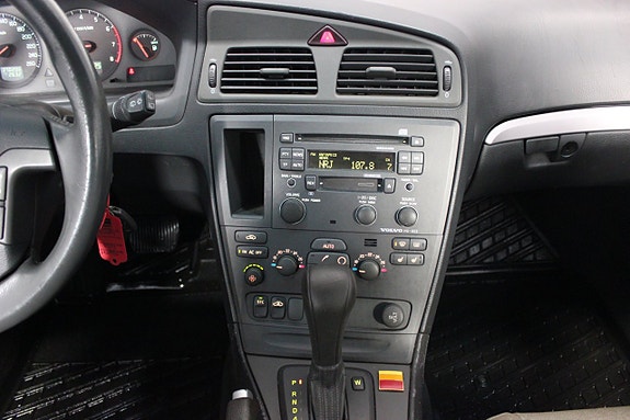 Volvo V70 16 of 19
