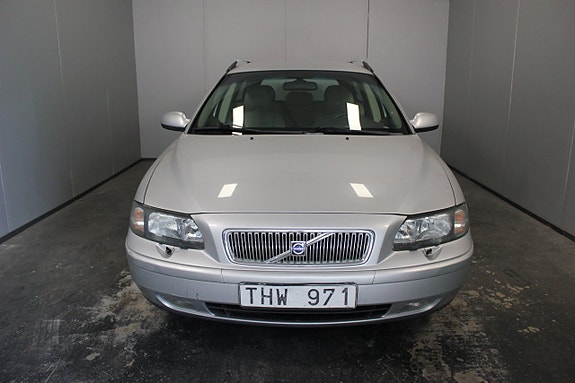 Volvo V70 5 of 19