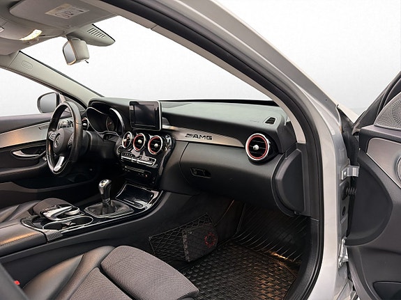 Mercedes-Benz C180 23 of 28