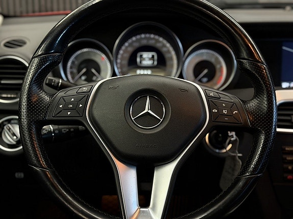 Mercedes-Benz C180 19 of 26
