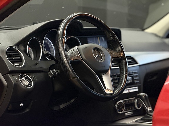 Mercedes-Benz C180 15 of 26