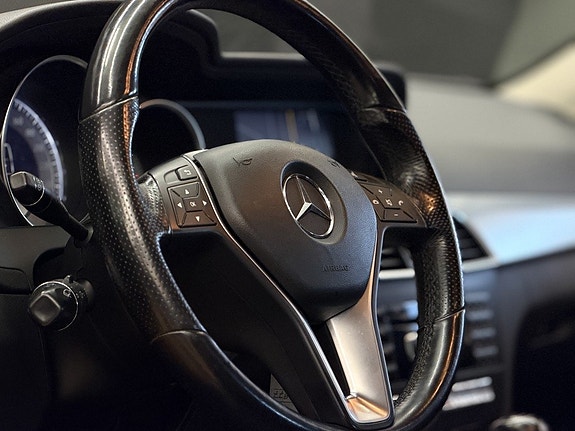 Mercedes-Benz C180 16 of 26