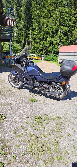 BMW K 75 RT 2 of 3