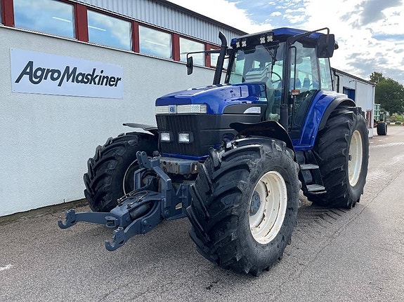 New Holland 8770 2 of 6