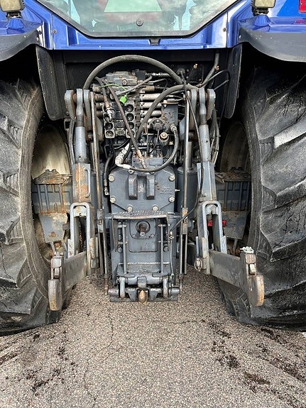 New Holland 8770 4 of 6