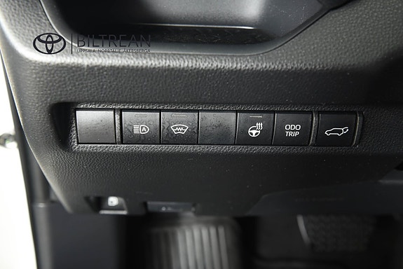 Toyota RAV4 12 of 14