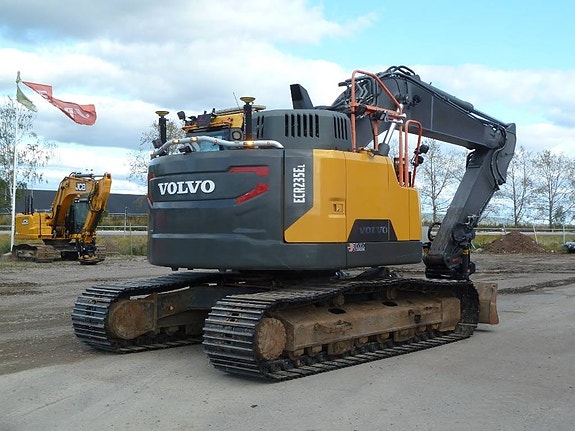 Volvo ECR235EL / Leica 3D, OilQuick, Schaktblad 7 of 19