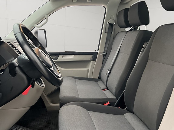 Volkswagen Transporter 15 of 30