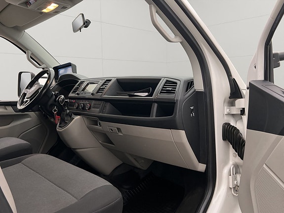 Volkswagen Transporter 27 of 30