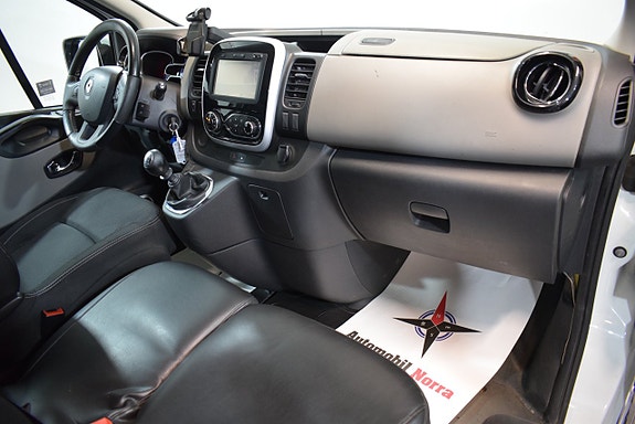 Renault Trafic 9 of 18
