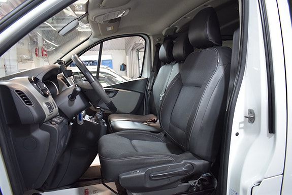 Renault Trafic 8 of 18