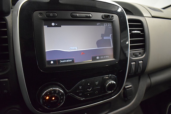 Renault Trafic 15 of 18