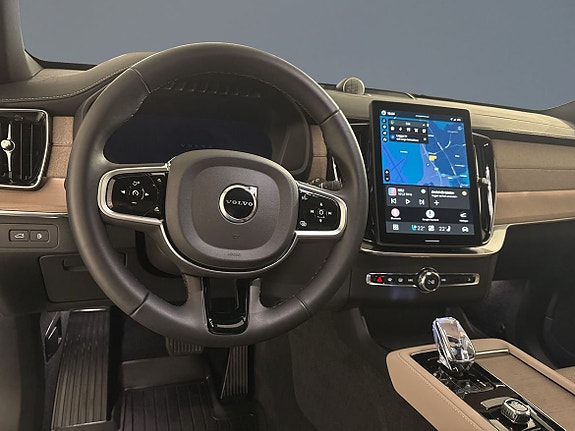 Volvo XC90 5 of 13