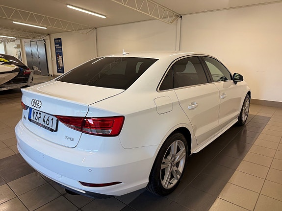 Audi A3 5 of 16