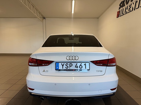 Audi A3 4 of 16
