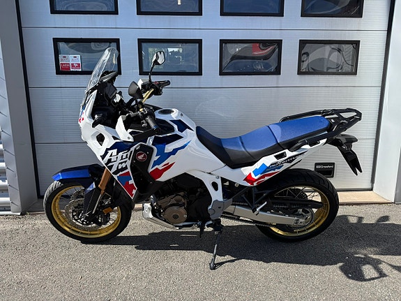 Honda CRF 1100 Africa Twin Adventure Sports DCT 2 of 11