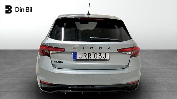 Skoda Fabia 5 of 12