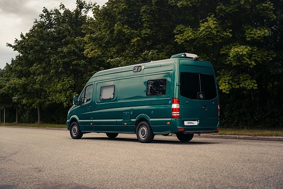 Mercedes-Benz Sprinter 208 4 of 17