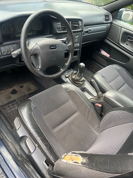 Volvo V70 8 of 8