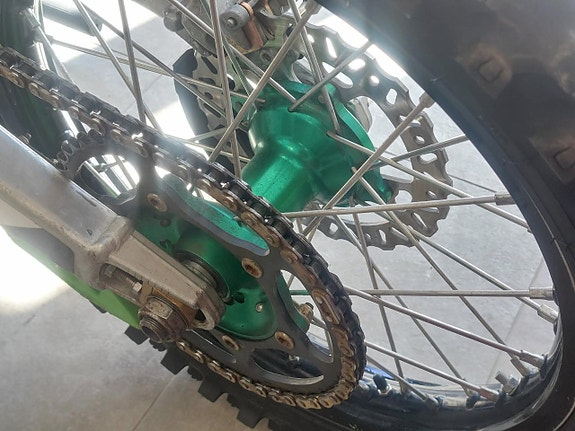 Kawasaki KX 250 F 9 of 10