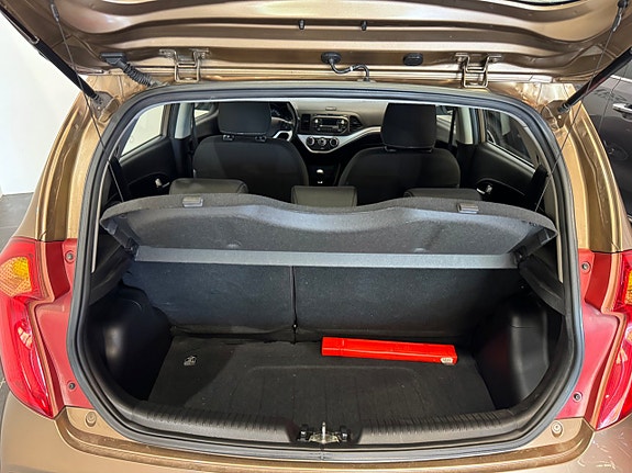 Kia Picanto 13 of 25