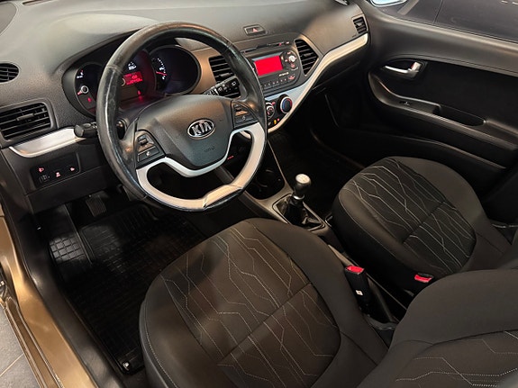 Kia Picanto 11 of 25