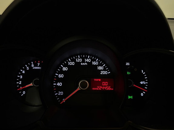 Kia Picanto 25 of 25