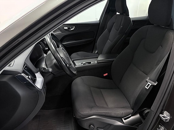 Volvo XC60 10 of 19