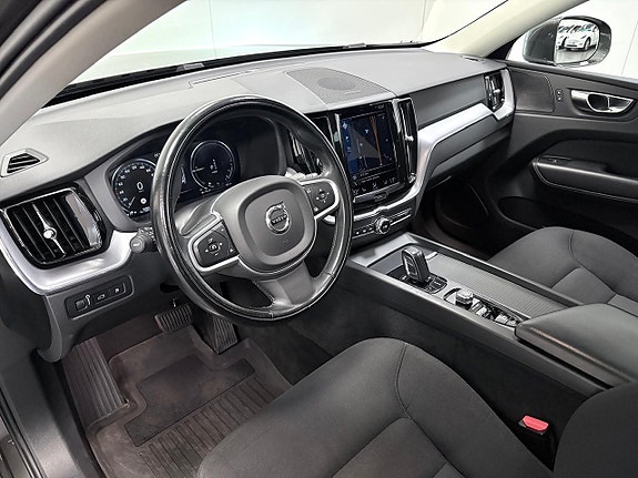 Volvo XC60 11 of 19