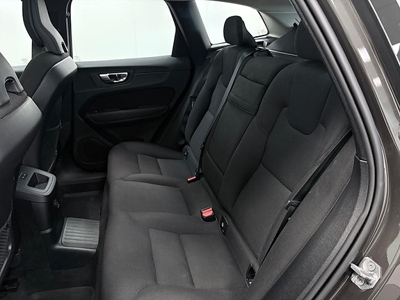 Volvo XC60 12 of 19