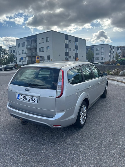 Ford Focus 7 of 18