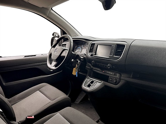Opel Vivaro-e 13 of 15