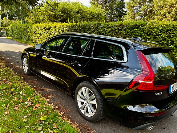 Volvo V60 3 of 9