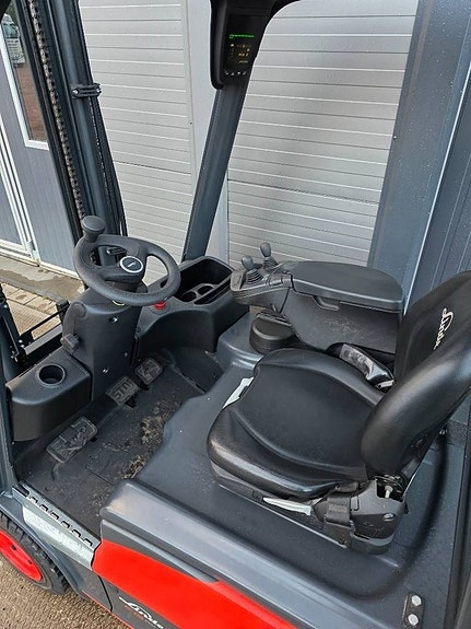 Linde E 15 6 of 7