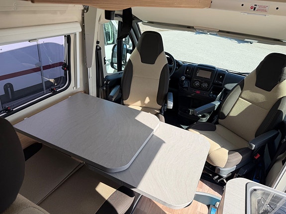 Knaus Boxlife 630 4 sovplatser 3 of 13