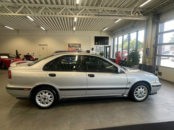 Volvo S40 10 of 22