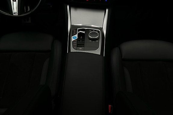 BMW i4 9 of 27