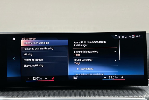 BMW i4 23 of 27