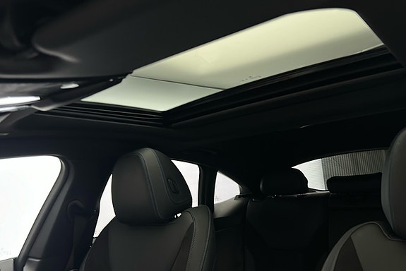 BMW i4 18 of 27