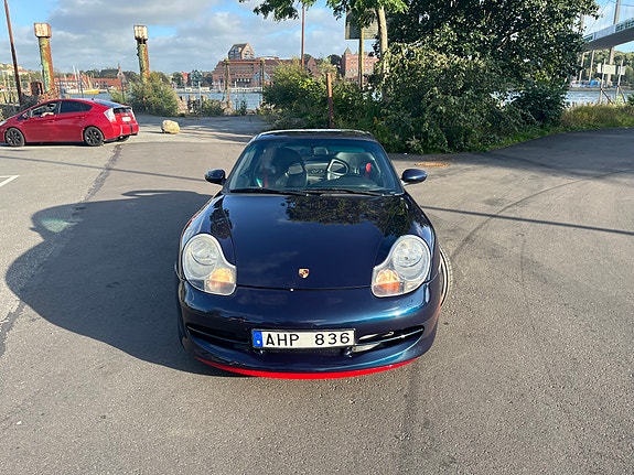 Porsche 911 Carrera 5 of 14