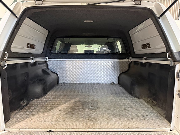 Volkswagen Amarok 16 of 20