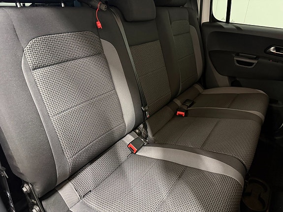 Volkswagen Amarok 10 of 20