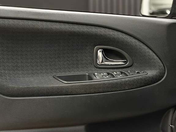 Volvo S40 12 of 24