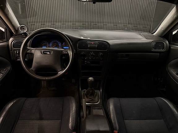 Volvo S40 17 of 24
