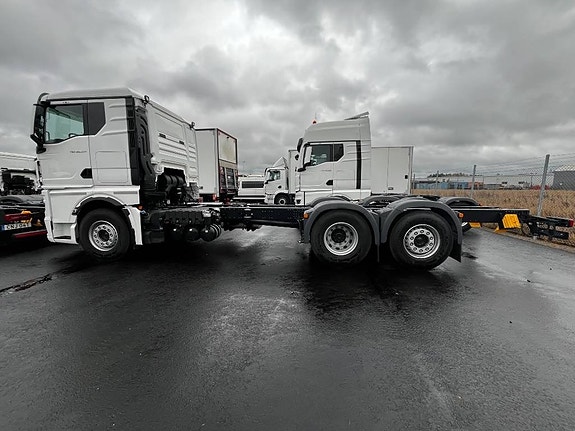 MAN TGX / TGS/TGM färdiga lagerbilar och chassier 3 of 11