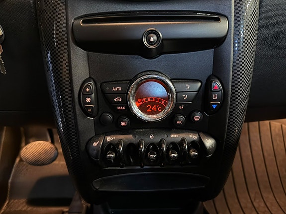 MINI Countryman Cooper D 13 of 17
