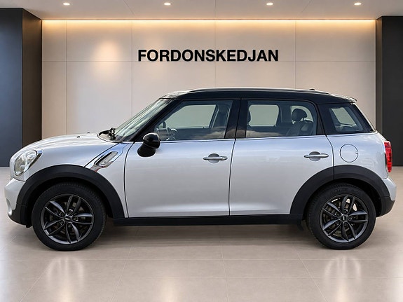 MINI Countryman Cooper D 4 of 17