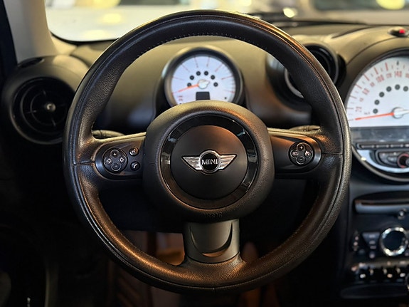 MINI Countryman Cooper D 10 of 17