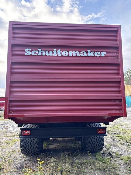 Schuitemaker Rapide 580S 3 of 10