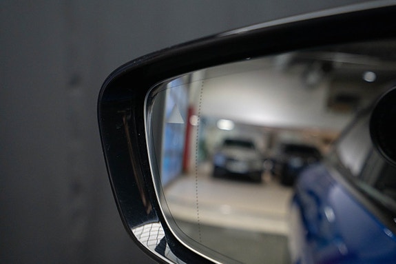 BMW i4 21 of 27